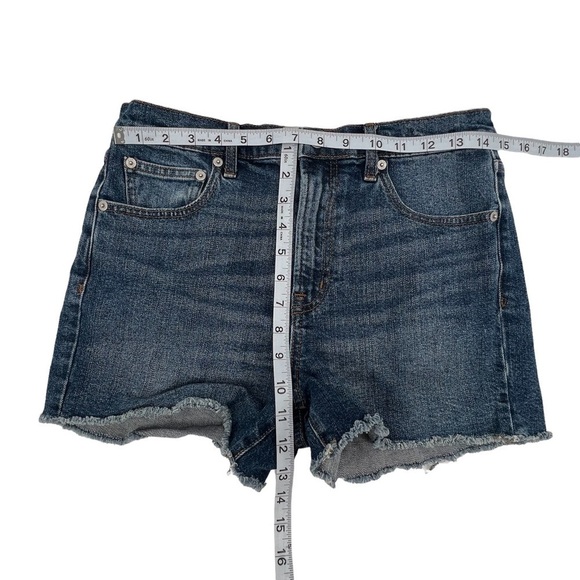 GAP 3" Cut Off Denim Jean Shorts Size 29 Women's - Picture 5 of 11
